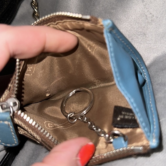 Coach signature brown with teal leather blue so cute 🥰 has keychain - Picture 9 of 11